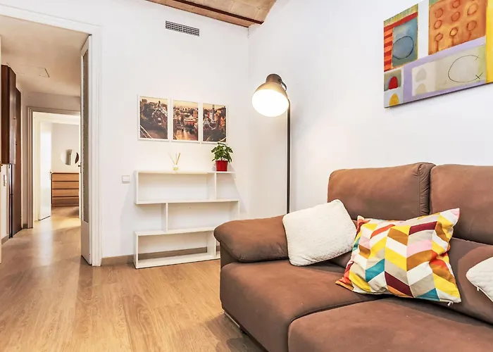 Daire Eixample Dret Arago Roger De Lluria By Interhome Barselona