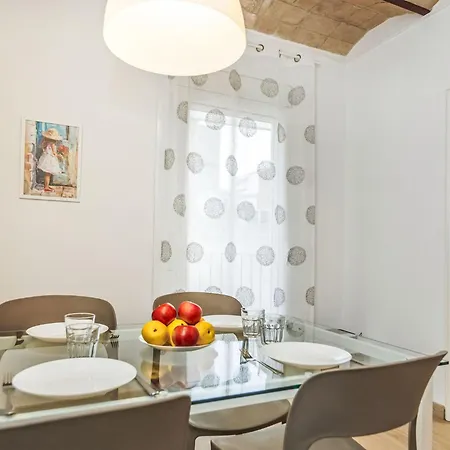 아파트 Eixample Dret Arago Roger De Lluria By Interhome